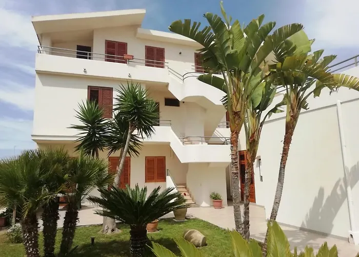 Villa Fiori Beach