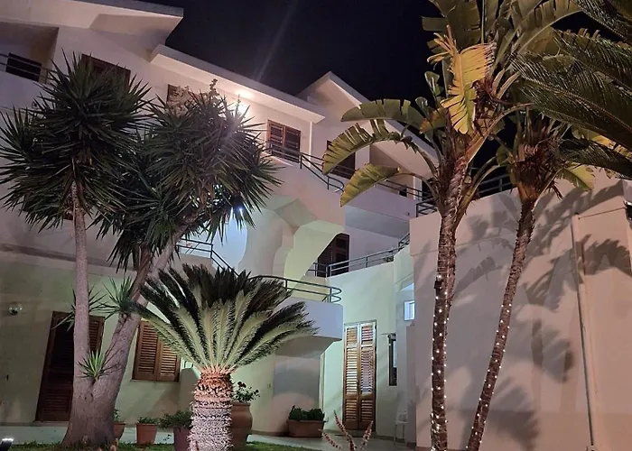Villa Fiori Beach
